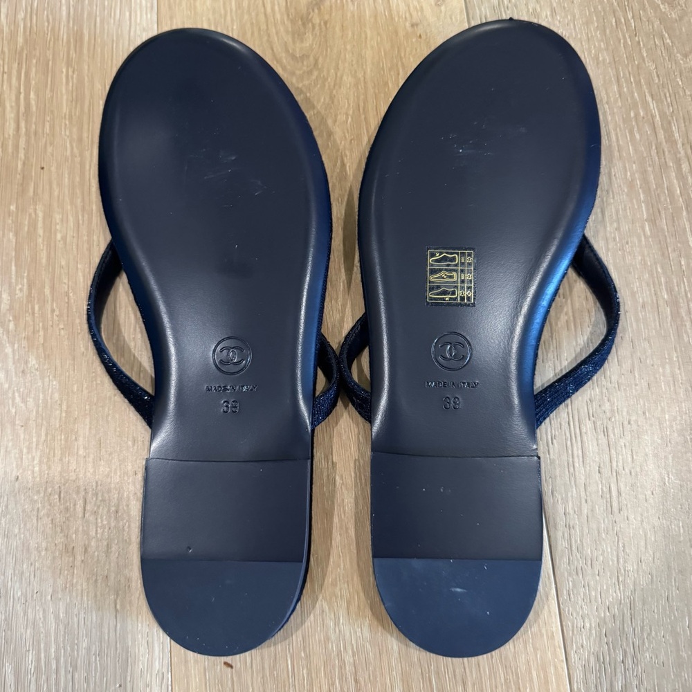 NWT Chanel Cotton SIlk Crystal CC Thong Sandals, Size 39 - Picture 6 of 7